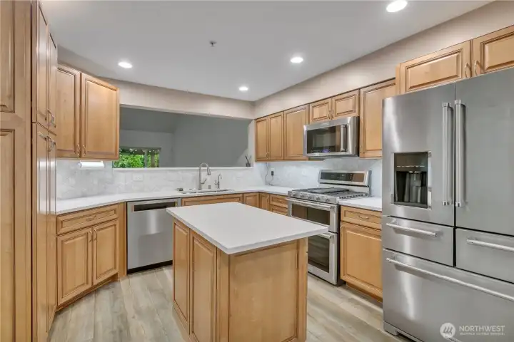 Specialty kitchen upgrades, including pull out drawers, soft close, hinges, and various drawer organizers