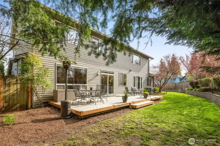 Room to work, garden, and play!