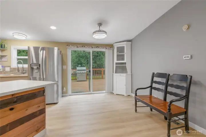 Island and Eating space