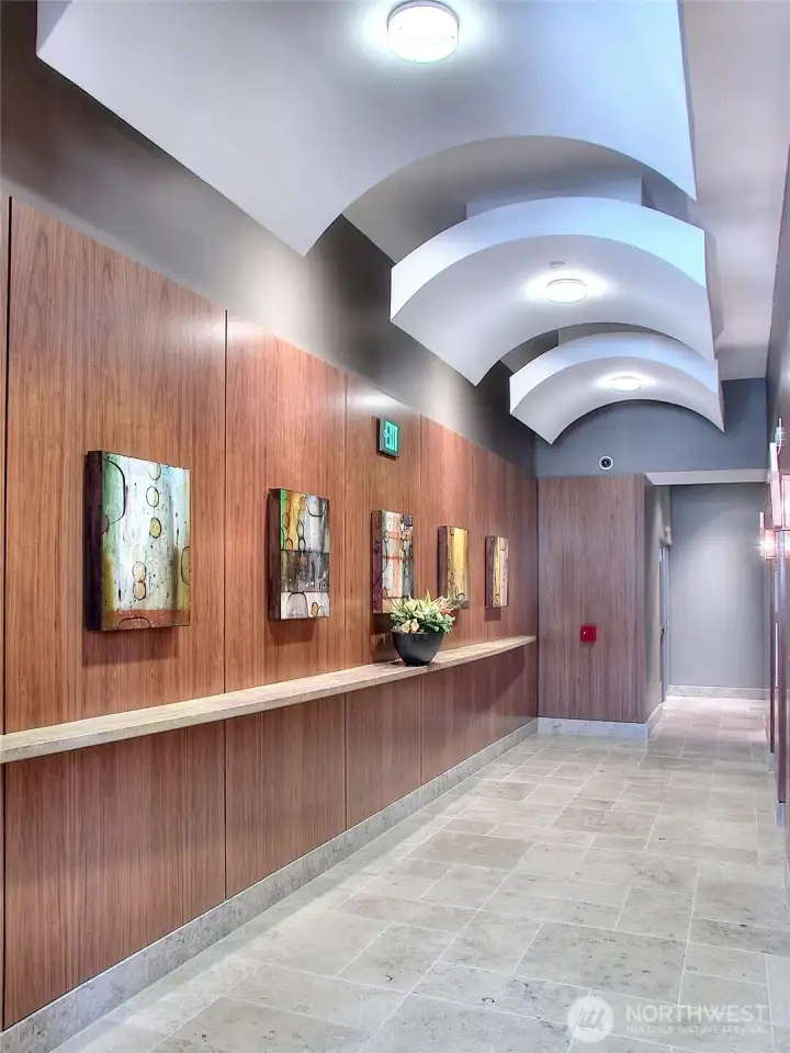 3 high-speed elevators for One Lincoln Tower residents are steps from your door.