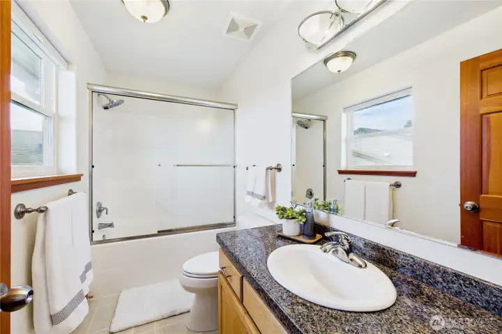 Primary bedroom full bathroom en suite