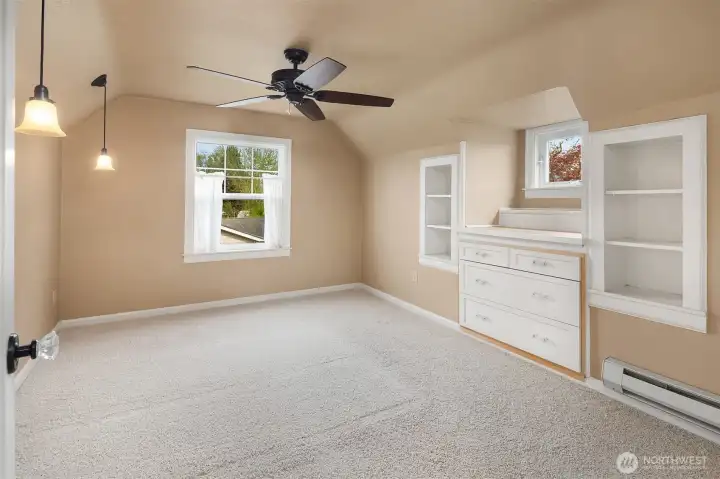 2nd bedroom upstairs