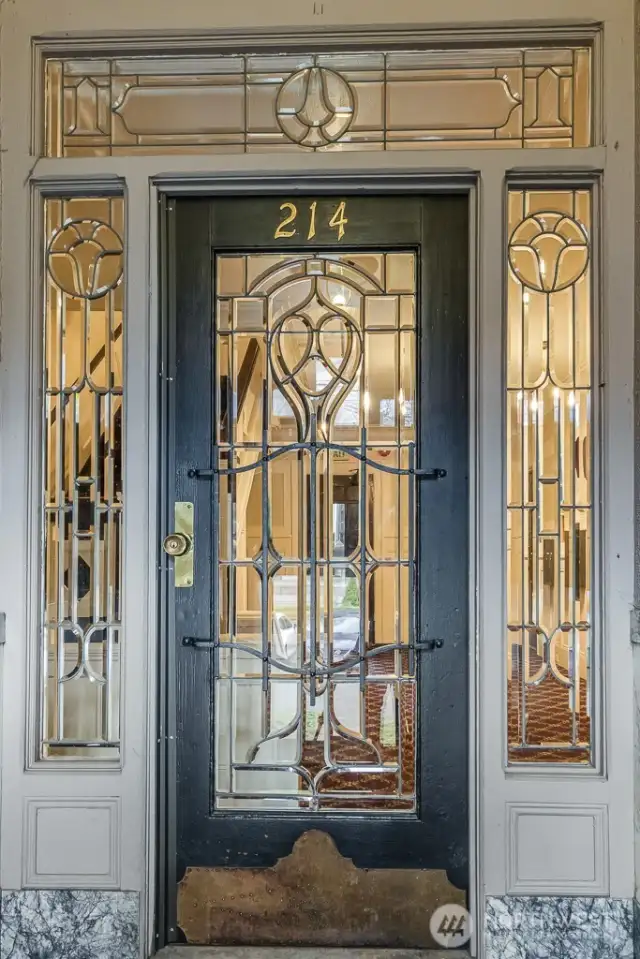 The leaded glass entry door is a thing of beauty. It is a nice feature to have greet you when you return home.