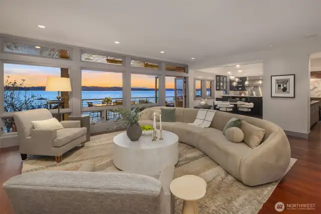 Large Living room with amazing views and deck access.