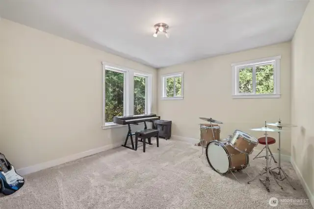 Smaller bedroom