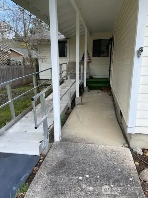 Handicapped Ramp to front door