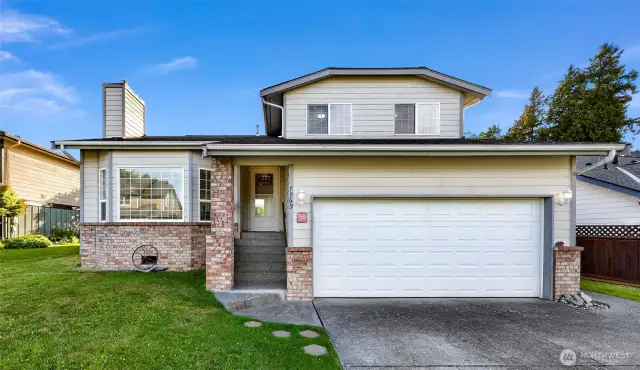 Welcome to 7969 W Golf Course Dr