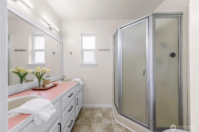 Primary ensuite bathroom