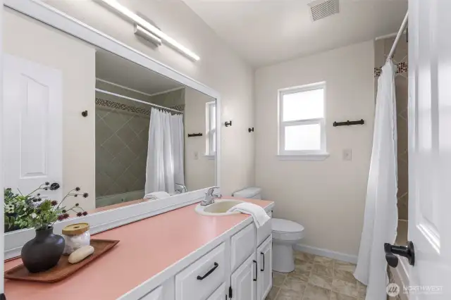 Secondary Upstairs Bathroom