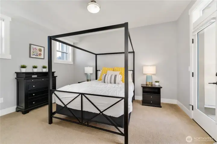 Main floor primary suite w/attached 3/4 bath