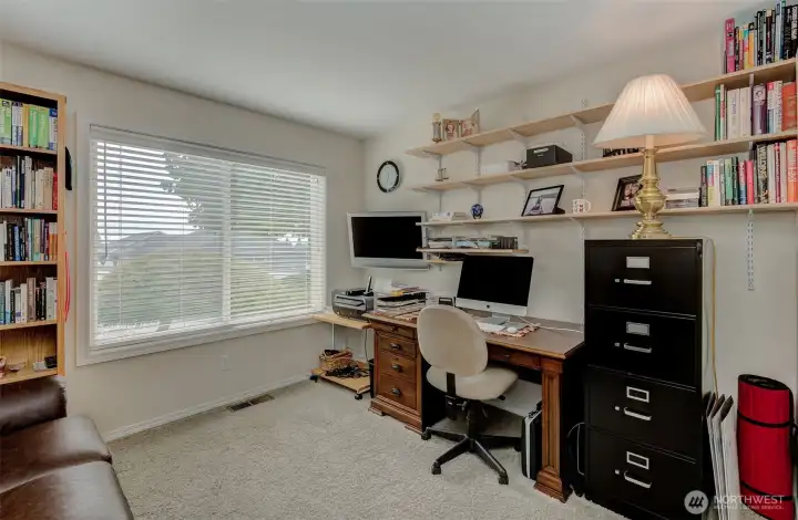 Guest Bedroom #2. Built-in library.