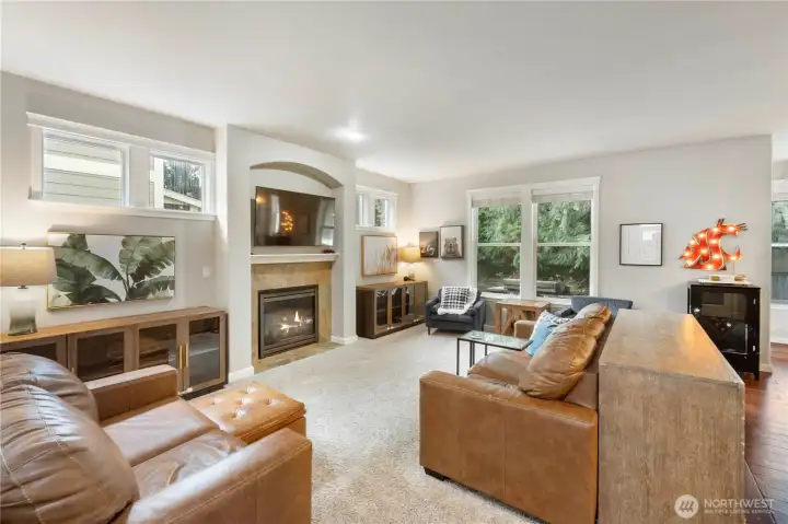 Open Great Room Concept. Family Room to Kitchen