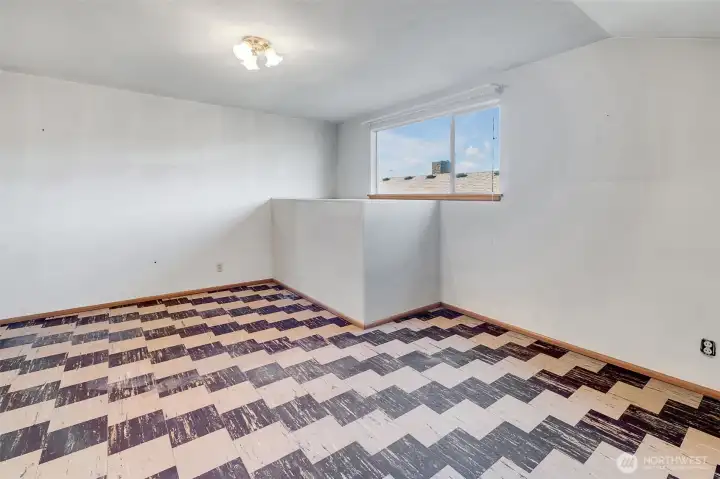 Bonus room off the kitchen