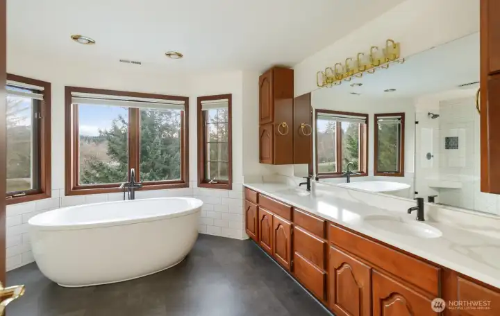 Primary bath