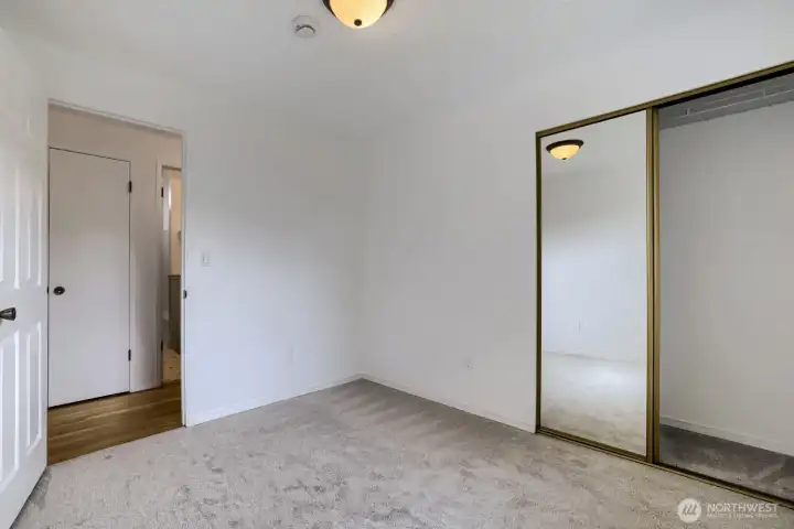 Bed 2 to hall