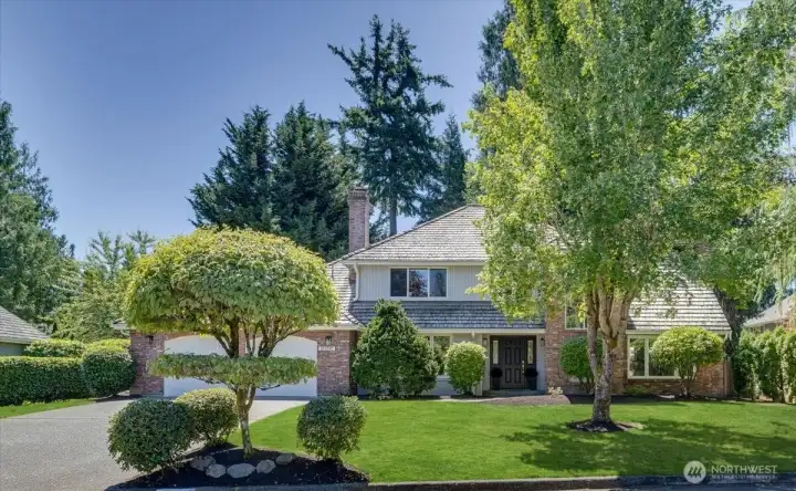 Beautiful, Buchan designed Timberline home.