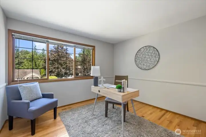 4th bedroom, or use as an office.