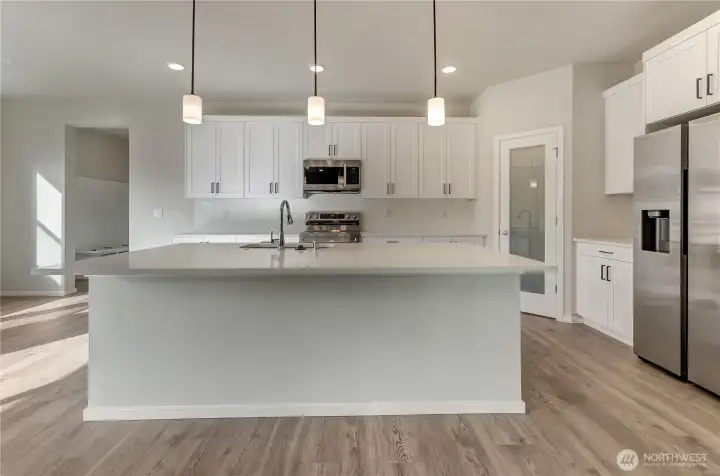 Pictures are from a previously built Vista in the community. They demonstrate the quality that Rush builds and may display upgrades or colors that are no longer available. Pictures are from a previously built Vista in the community. They demonstrate the quality that Rush builds and may display upgrades or colors that are no longer available.