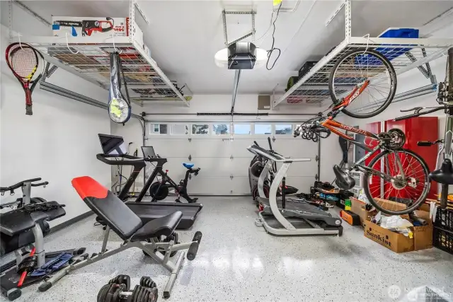 Epoxy garage floors transform the garage space