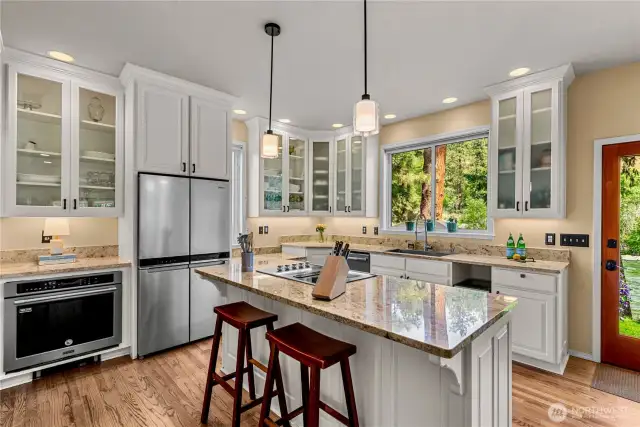 Convection Oven, Stainless Appliances, Beverage Fridge