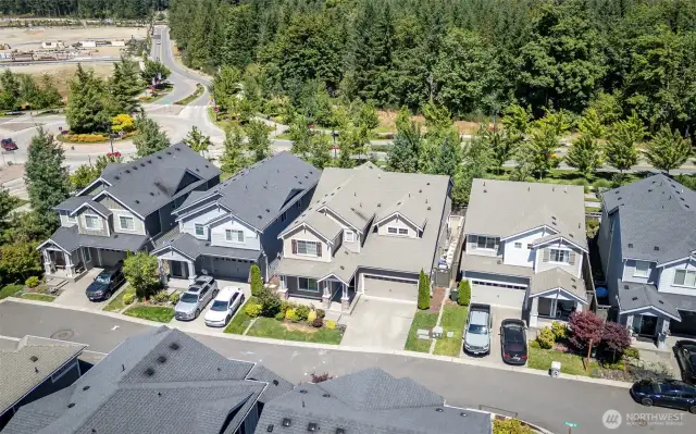 What a great location to be in- no neighbors behind you!