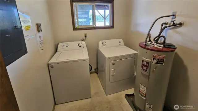 Common Area Laundry Room