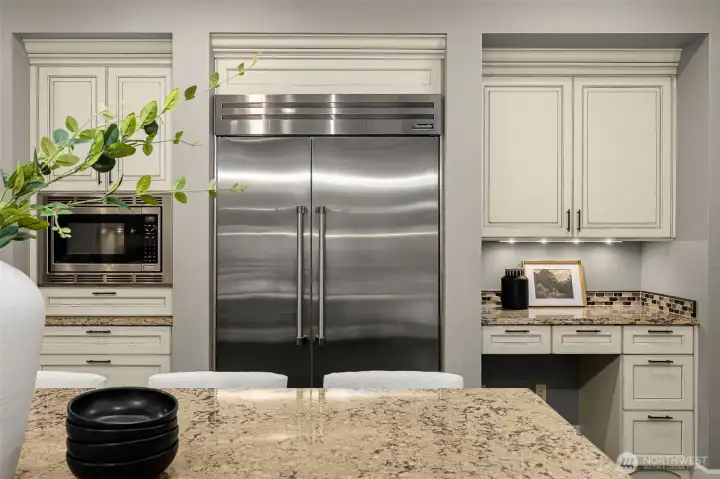 Oversized Thermador refrigerator and desk nook