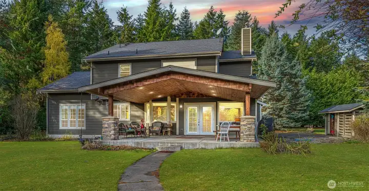 This photo has been graphically enhanced