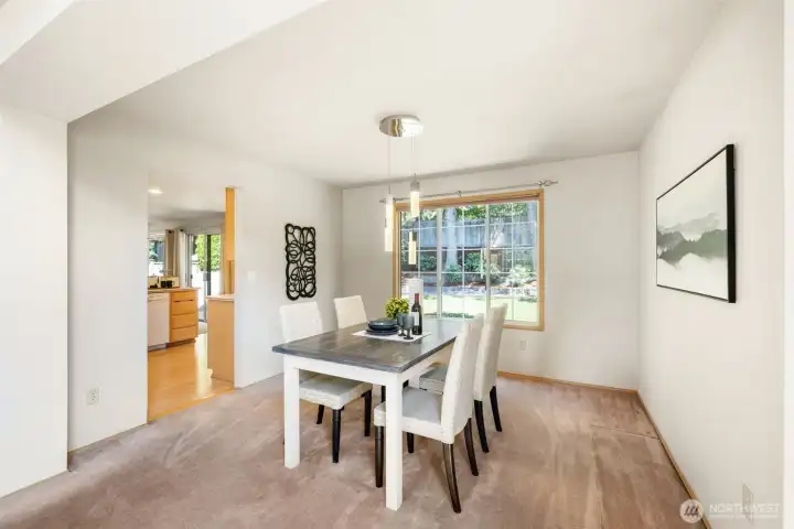 Elegant and open, the Formal Diving space flows seamlessly off Great Room.