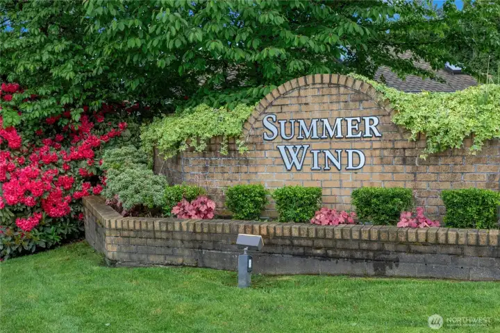 Summerwind in the Renton Highlands. Single story living! Welcome home!