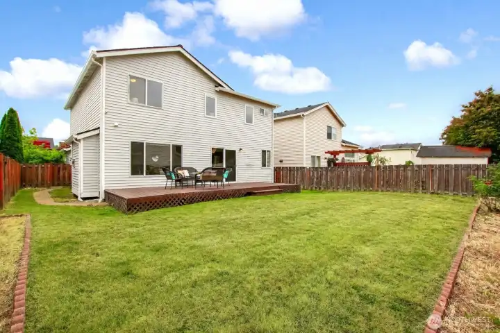 Flat, oversized lot!