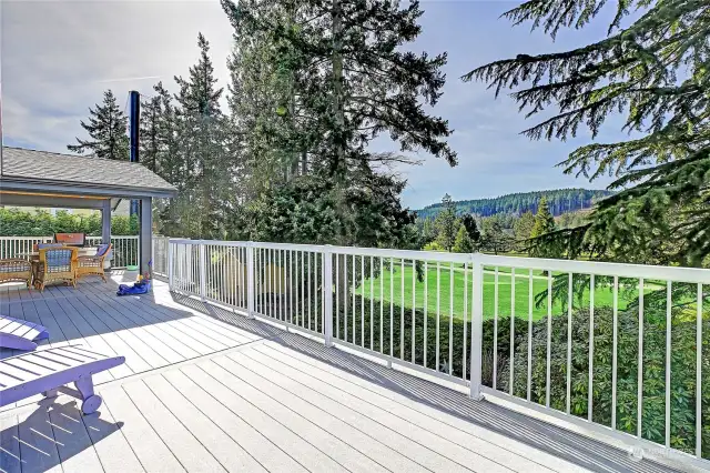 Spacious View Deck with Trex decking