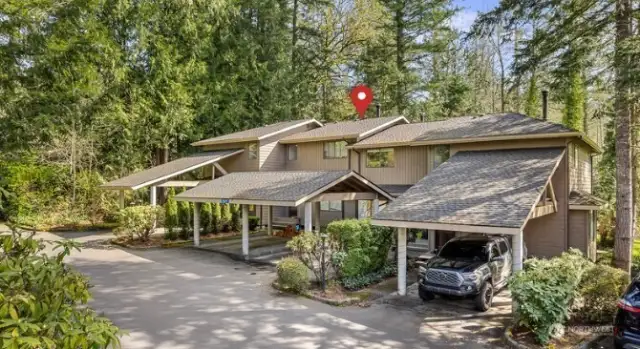 Welcome home to Unit C Huckle Ridge Town House