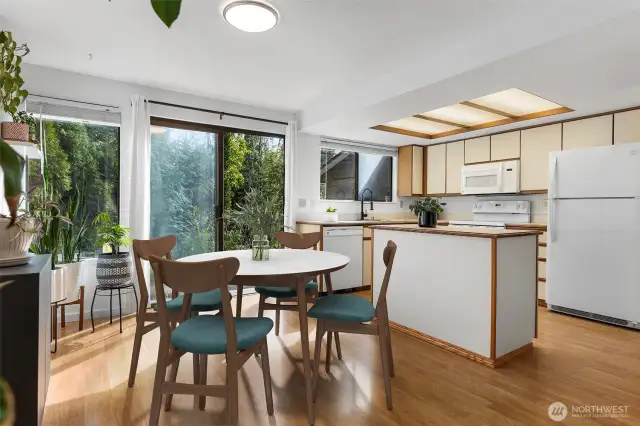 Dining room virtually staged
