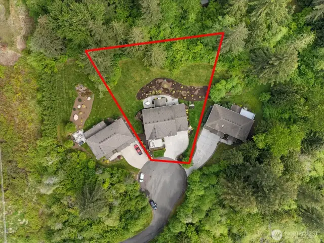 1/2 acre simi private lot of private road