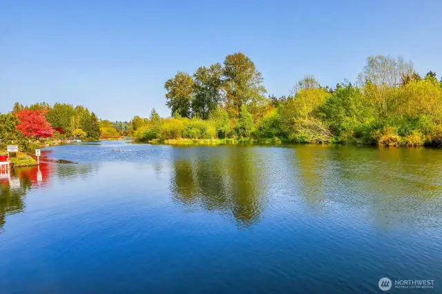 This condomimium complex sits on the banks of the Sammamish River