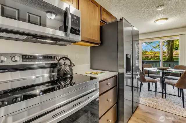 Fully Remodeled Kitchen
