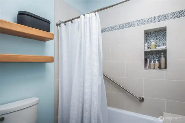 2nd bathroom
