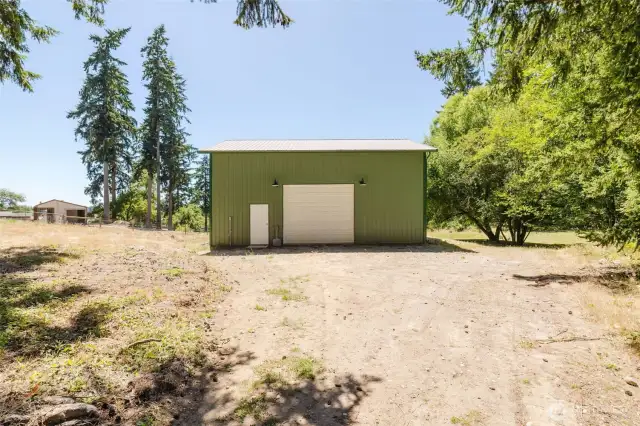 30x36ft shop completey finished and ready for your projects and toys!