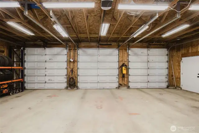 Endless light allows you to work easily throughout the space.