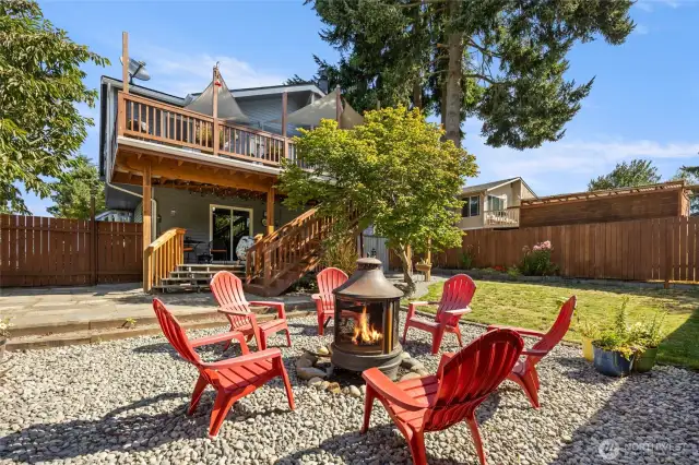 Outdoor firepit