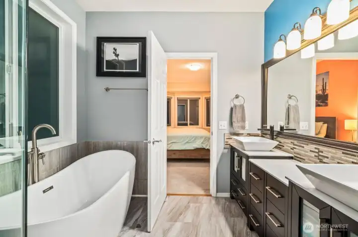 Updated 5-piece bath with soaking tub and dual vanities