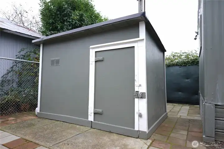 Shed