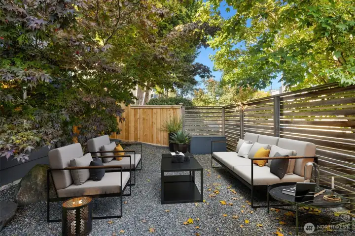 Virtually Staged: Front Outdoor Space