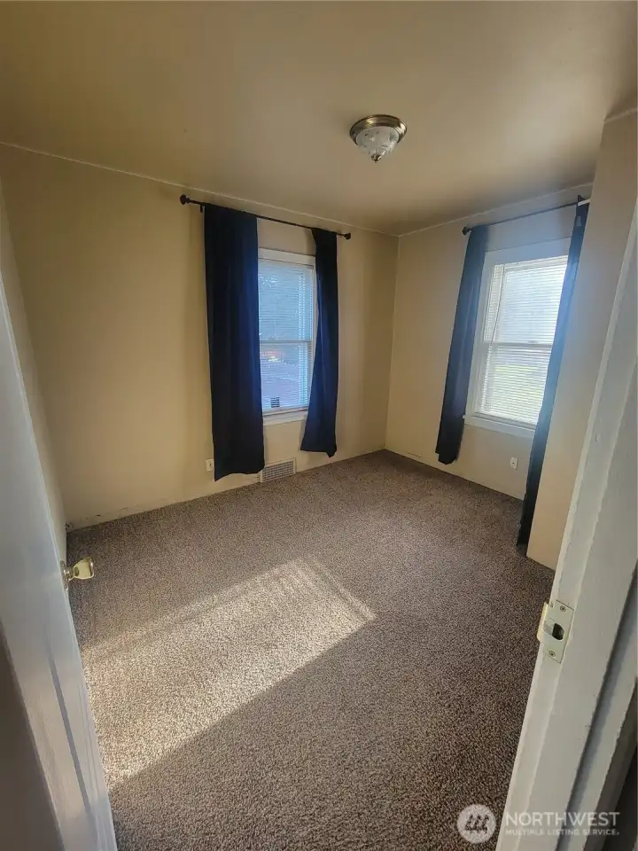 2nd large main level bedroom.