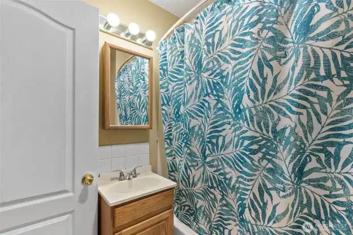 Main floor full bathroom.