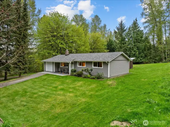 Outdoor recreation is close at hand with the Stillaguamish River just minutes away. Outdoor recreation is close at hand with the Stillaguamish River just minutes away.