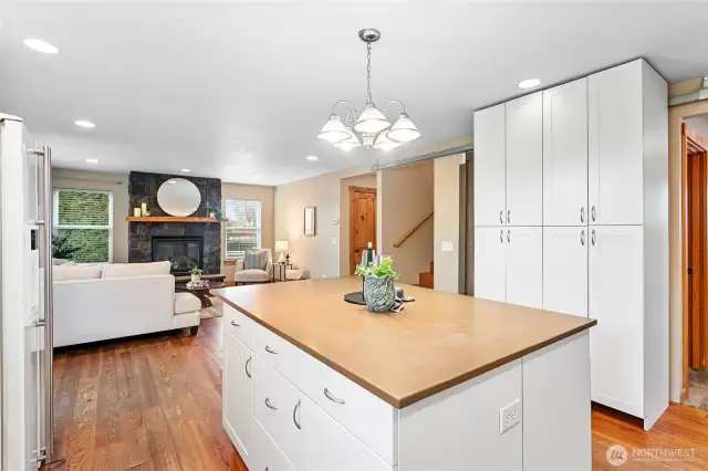 tons of storage in kitchen w/large eat-in island