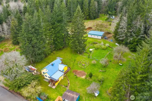 The homestead section of the property. The large 54+ acre parcel is primarily below Power's Creek Rd., while the home and other buildings are located on the upper side of the street. Power's Creek is a dead end road with no through traffic.