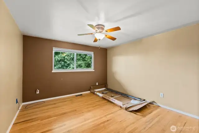 2nd Bedroom